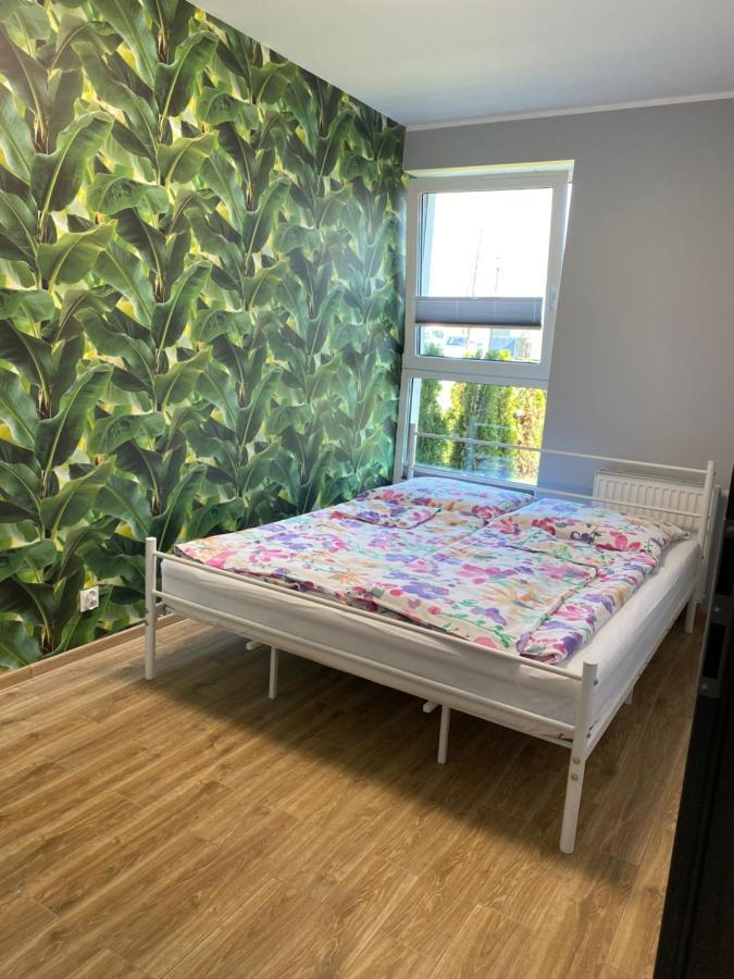 2 Tyskie Apartamenty z ogródkiem NETFLIX Tychy Exterior foto